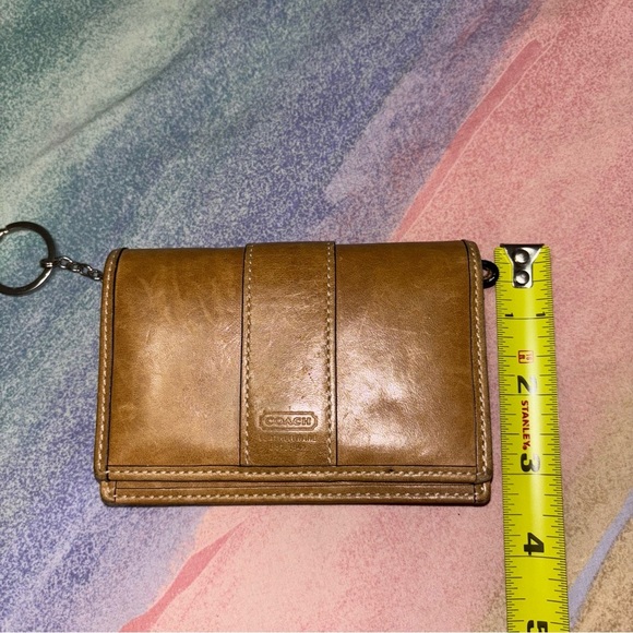 Coach Light Brown Leather Wallet with Keychain - Picture 6 of 6